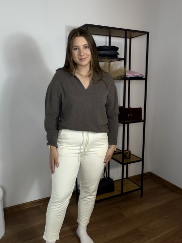 Spodnie joggery Elena kremowe UNI