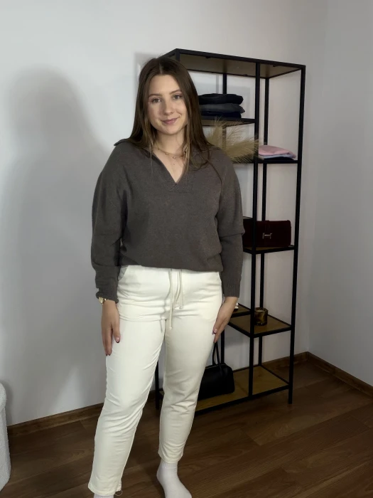Spodnie joggery Elena kremowe UNI