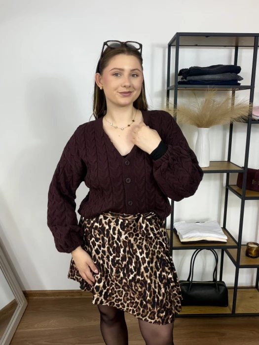Spódnica mini o kopertowym kroju w panterkowy print Kami UNI