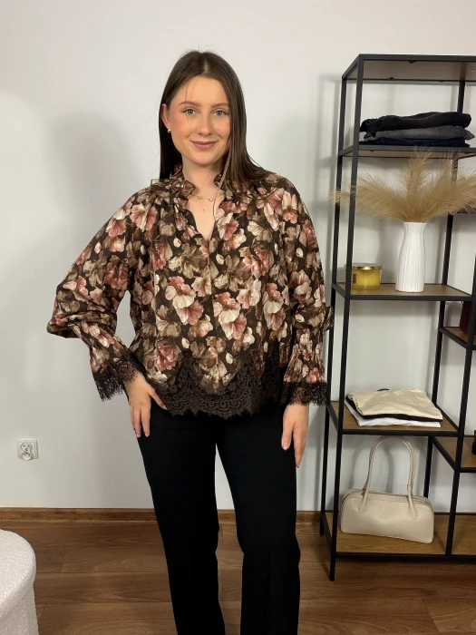 Koszula Flair w kwiaty brązowa z koronką UNI