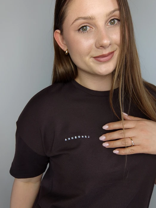 T-shirt Lenoshka brązowy UNI